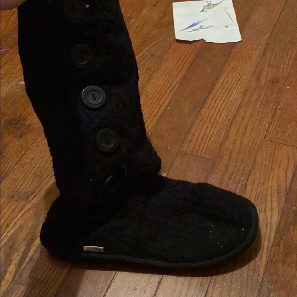 Black boots